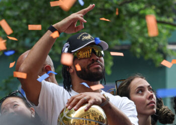 Jalen Brunson sends message to critics at championship parade
