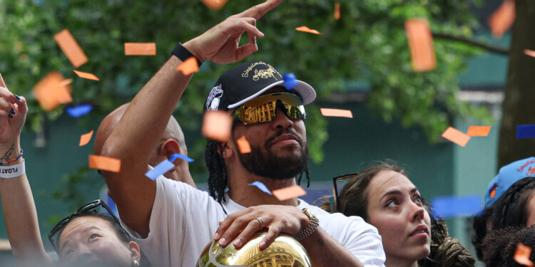 Jalen Brunson sends message to critics at championship parade