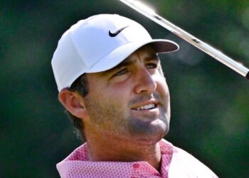 Vacationers Championship: Scottie Scheffler holds one-shot lead over clubhouse-leader Collin Morikawa as storm halts PGA Tour occasion | Golf Information