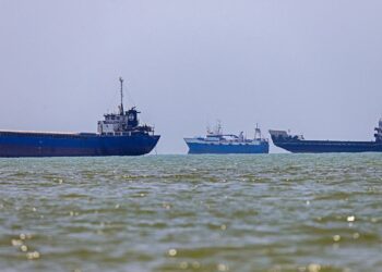 U.S. lifts blockade on Iranian ports after deal takes impact : NPR