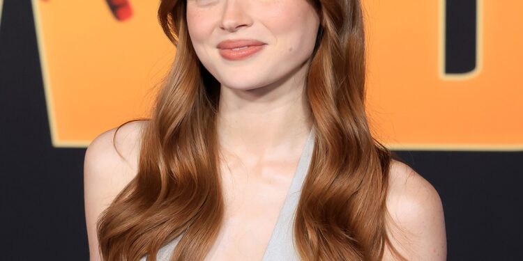 Model New Day’s Sadie Sink Enjoying Jean Gray