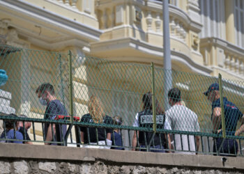 Bombed Ukrainian oligarch might expose Kiev’s corruption – former French spy — RT World Information