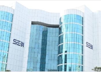 WhatsApp chats to name information: How Sebi pieced collectively the Axis Mutual Fund entrance working case