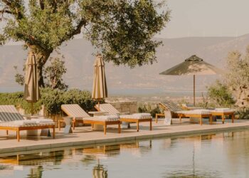 10 Very Finest Household Motels In Greece To Ebook (From New child To Youngsters) – Hand Baggage Solely