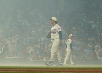 Fog disrupts Cubs, Cardinals sport at Wrigley Area