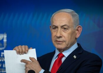 Netanyahu spends NIS 2.7m on non-public houses with public cash