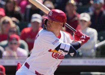 Report: Cardinals signal star rookie JJ Wetherholt to eight-year extension