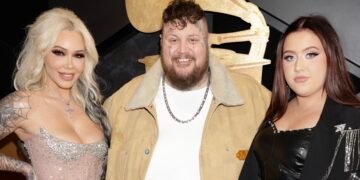 Web Will “Crumble” On Bunnie XO Divorce
