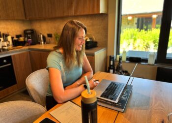 From Freelancing to Employed: New Profession Paths for Digital Nomads