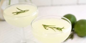 Traditional Gimlet Cocktail – A Lovely Mess