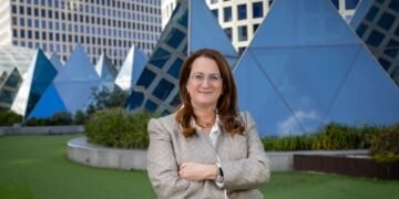 Azrieli promoting stake in information facilities unit Inexperienced Mountain