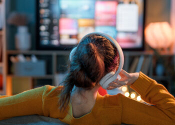 You Ought to Attempt The Headphone Mode On Your TCL Roku Enhanced TV Distant
