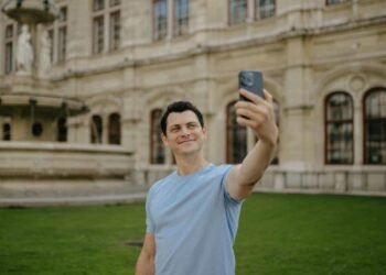 The Greatest eSIM Plan for Lengthy Time period Vacationers