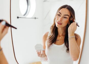 Greatest Eyebrow Shapes and Lash Care Suggestions From An Knowledgeable