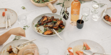 30 Straightforward Summer season Meals To Serve a Crowd