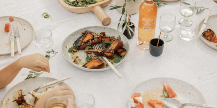 30 Straightforward Summer season Meals To Serve a Crowd