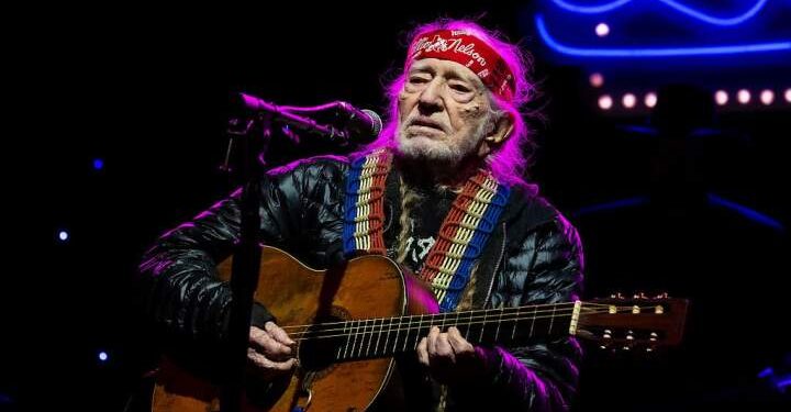 Willie Nelson urges individuals to ‘battle in opposition to knowledge centres invading our land’ – Nationwide