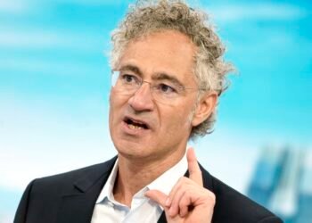 Palantir inventory rises 16% on hovering industrial income, AI sovereignty