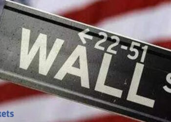 US shares: S&P closes at report excessive as delicate jobs report eases rate-hike considerations