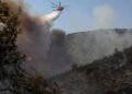 2 useless, 500 evacuated as twin blazes hit Greek island close to Athens