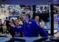 bond yields: US shares: US market rises on the day however falls for the week; bond yields and Iran in focus