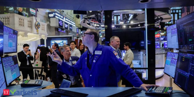 bond yields: US shares: US market rises on the day however falls for the week; bond yields and Iran in focus