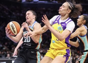 Sabrina Ionescu rescues Liberty towards Sparks