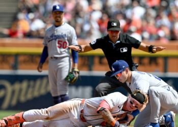 Kevin McGonigle, Javier Baez assist Tigers tame Dodgers