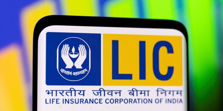 LIC OFS: Non retail bidding opens tomorrow at ₹382/share, retail bidding opens on Aug 5