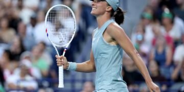Iga Swiatek races into Toronto semis, Elina Svitolina battles by means of