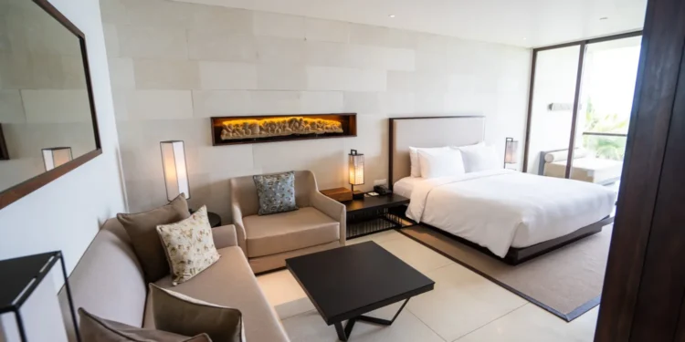 How Does the World of Hyatt Visitor of Honor Profit Work?