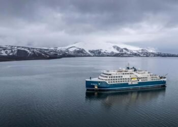 7 Antarctica Cruises In contrast for Wellness and Mindfulness Vacationers