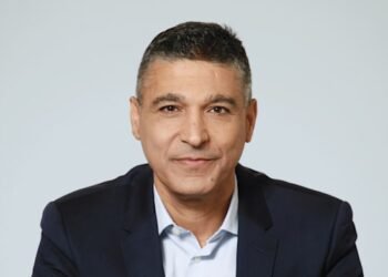 Mizrahi Tefahot Financial institution posts flat second quarter revenue