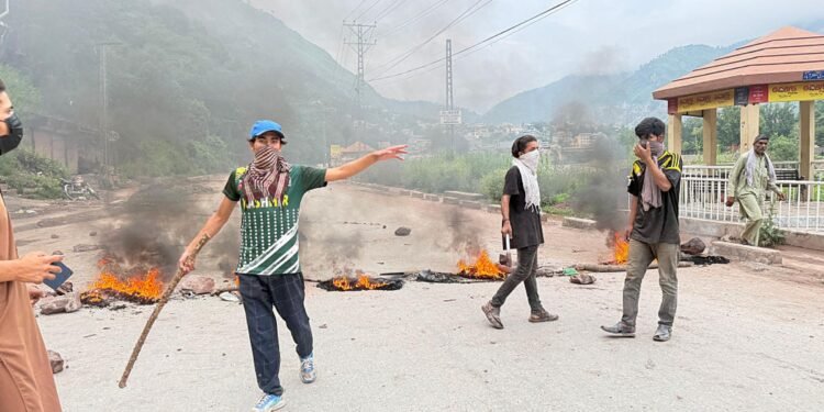 The Different Facet of Paradise: How Pakistan Crushed Protests in Kashmir