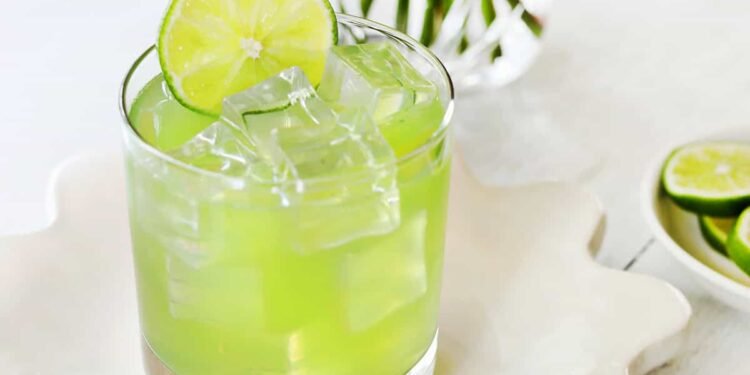 Unbelievable Hulk Cocktail – A Stunning Mess