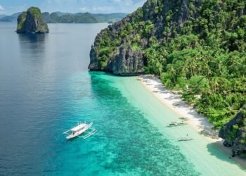 7 Finest Islands to Discover within the Philippines in October