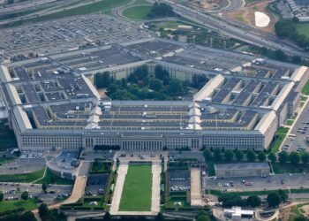 Pentagon Fires Editor and Writer of U.S. Navy Newspaper