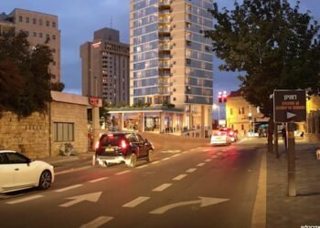 Enavs Agron Tower authorized for Jerusalems Paris Sq.