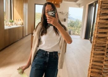 5 Summer season-to-Fall Wardrobe Necessities to Put on Now
