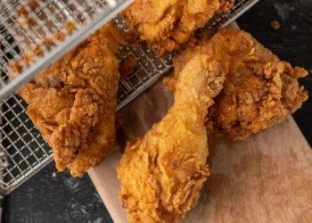 Iconic fast-food fried rooster chain closes over 300 eating places