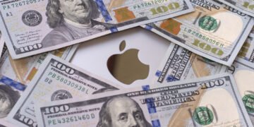 The MacBook Professional Has The Greatest Laptop computer Resale Worth — If You Keep away from These 5 Issues First