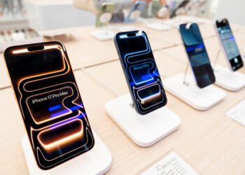 15 Standard Android Telephones You Can Commerce In At Your Native Apple Retailer