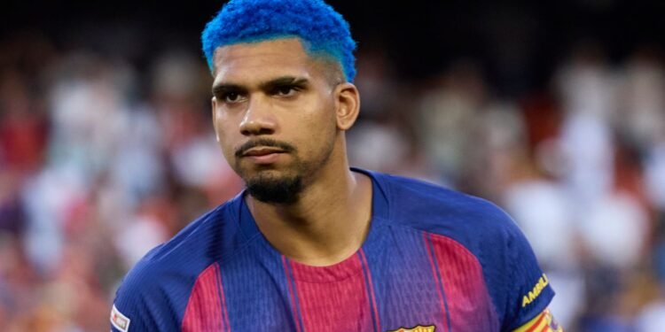 Ronald Araujo switch information: Liverpool agree mortgage deal for Barcelona defender so as to add depth at centre-back | Soccer Information