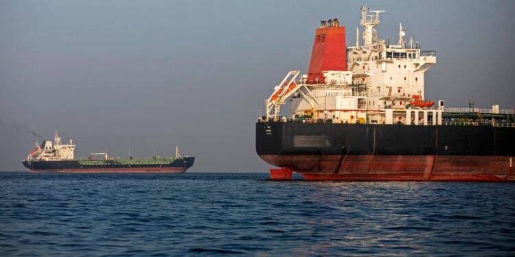 Oil costs rise to 6-week excessive after Iran and U.S. commerce blows, Saudi Aramco amenities reportedly hit