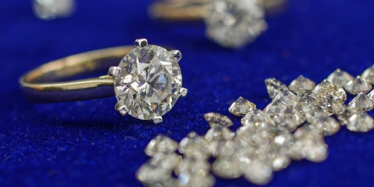 What’s behind the autumn of diamond costs to report lows