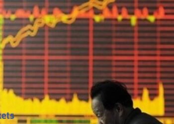 World Market Right now: Asian shares, bonds achieve as oil extends decline