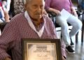 At 98, Iowa man Paul Little lastly obtained his highschool diploma 80 years after leaving faculty in 1946 to assist his household﻿ | World Information