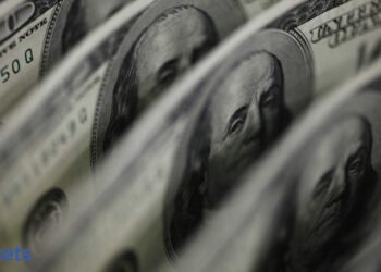 Greenback maintain close to two-month peak as yields rise, Fed knowledge looms