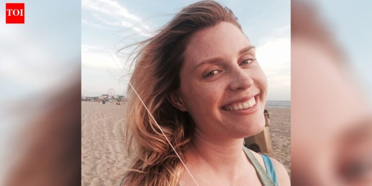 In 2023, New York mom Casey McIntyre organized a fundraiser to erase strangers’ medical payments after her dying; by December 2024, her memorial marketing campaign had funded greater than $120 million in debt reduction