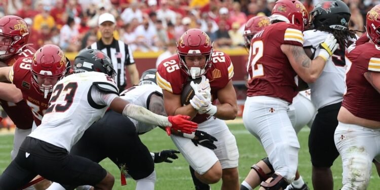 Iowa State coasts previous Southeast Missouri State in season opener